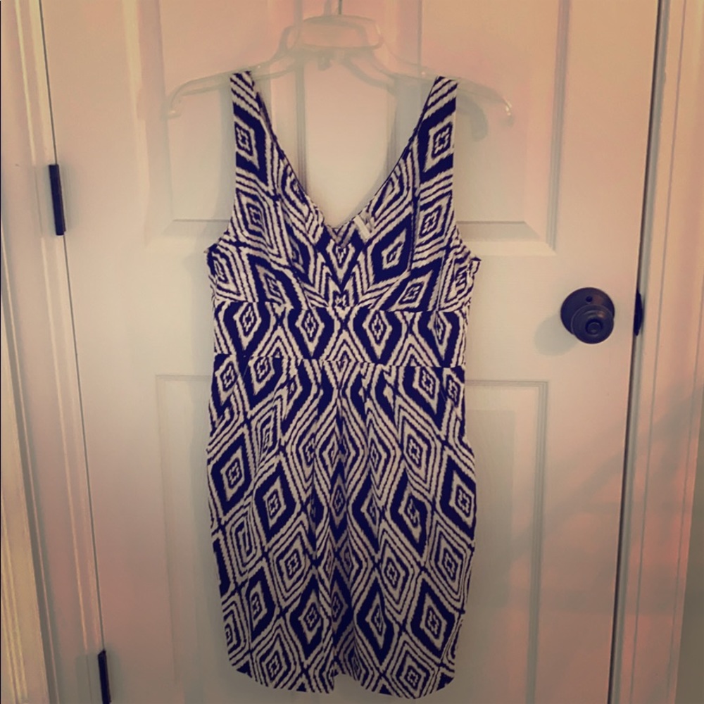 Seven for all mankind black and white dress